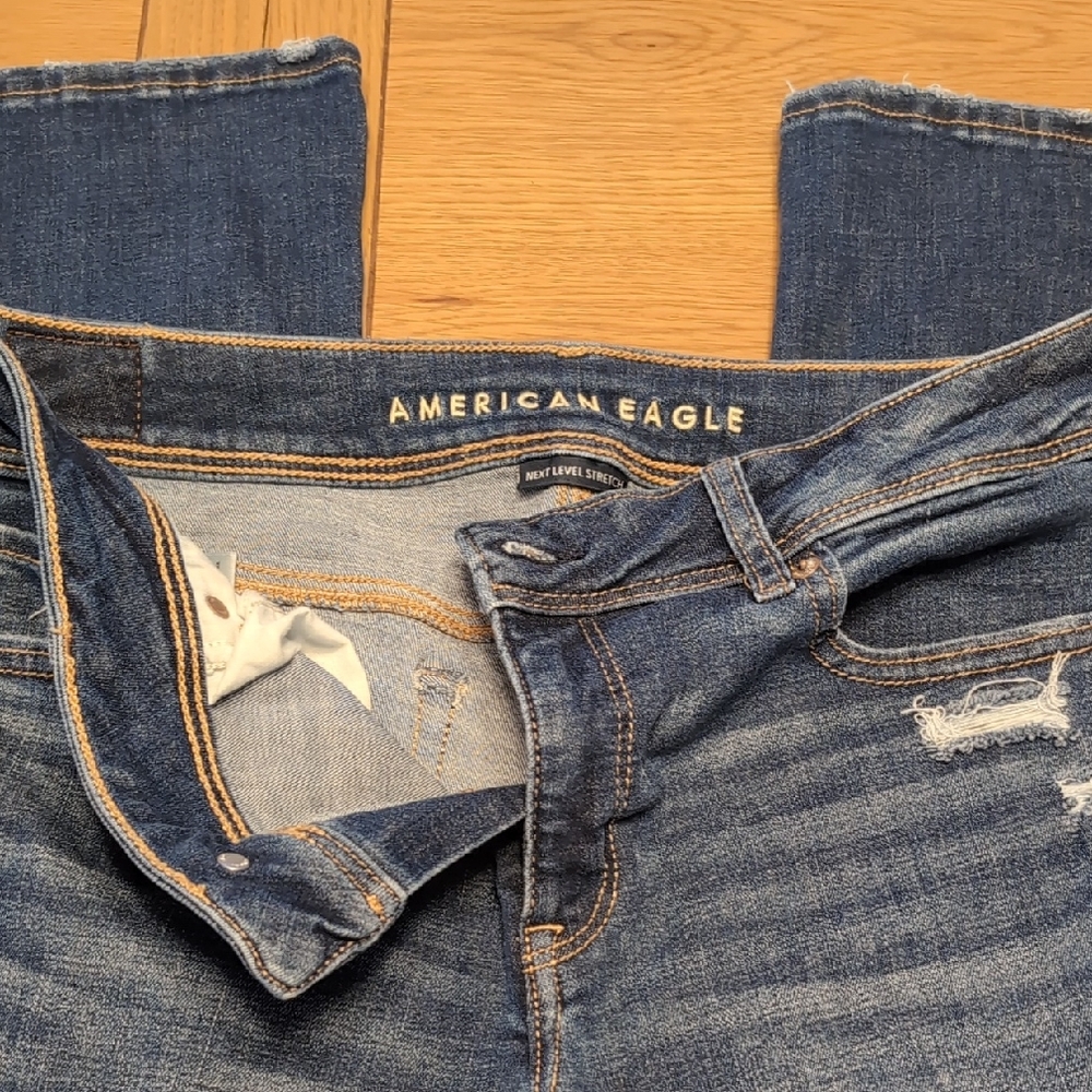 American Eagle Outfitters Women's Distressed Blue Skinny Jeans